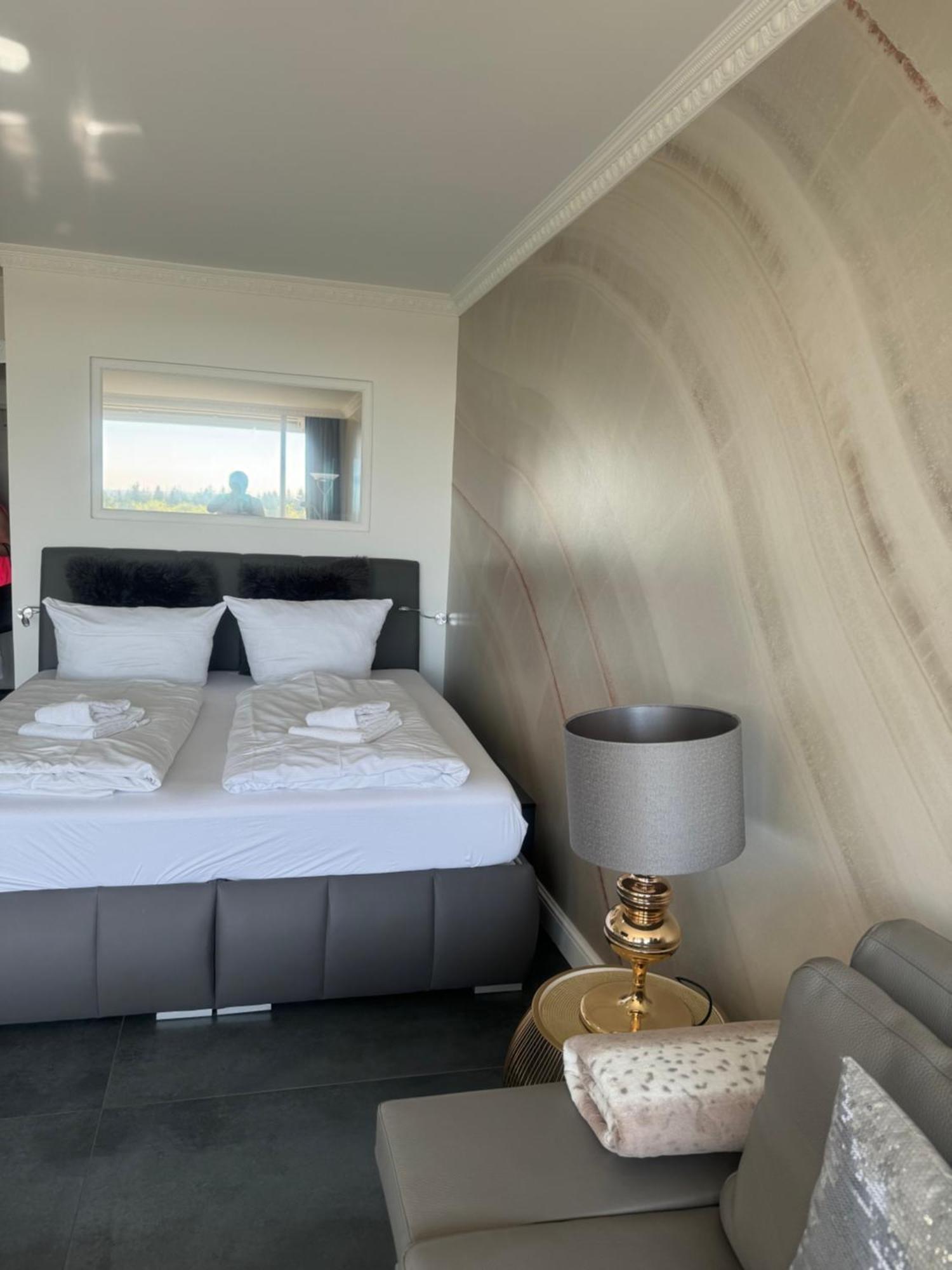 Tiffanys Ferienapartments In Der Privatresidenz Des Plaza Premium Hotel Timmendorfer Strand Luaran gambar
