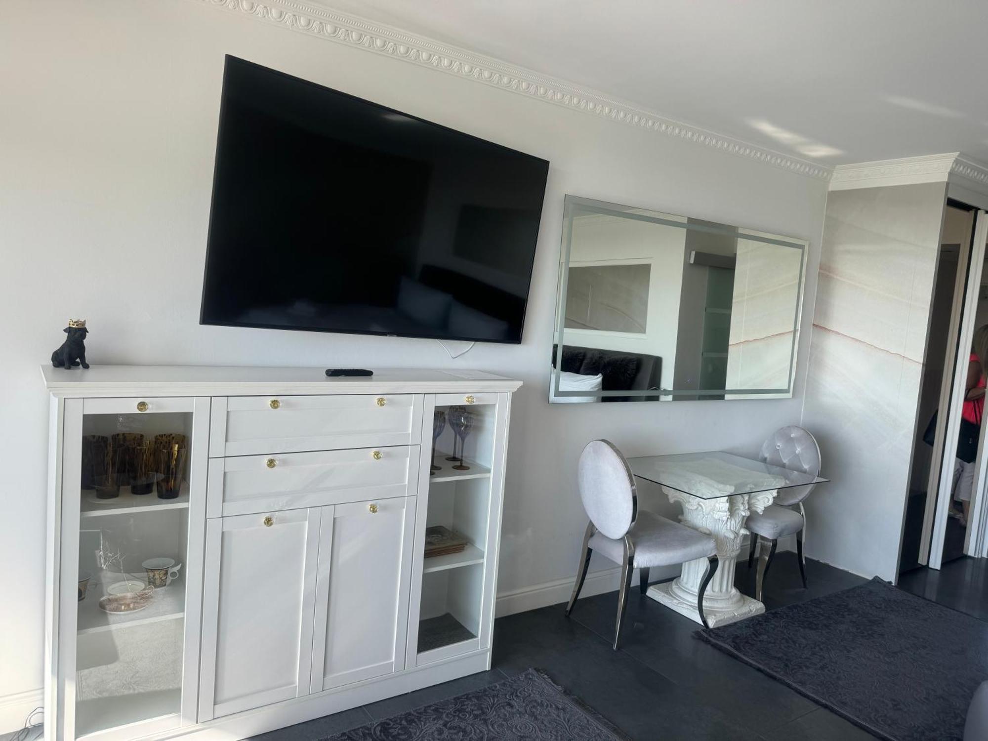 Tiffanys Ferienapartments In Der Privatresidenz Des Plaza Premium Hotel Timmendorfer Strand Luaran gambar